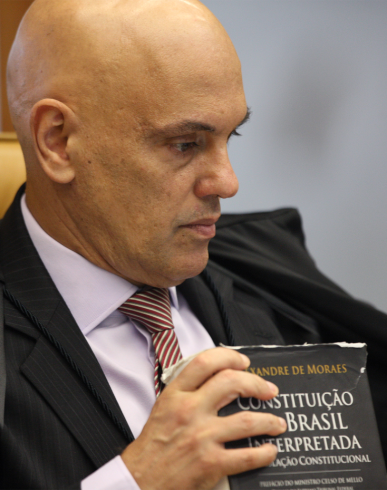moraes-cita-moraes-44-vezes-e-acumula-novo-caso-em-que-e-personagem-e-juiz-ao-mesmo-tempo