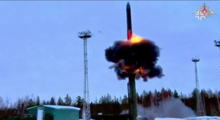 ucrania-acusa-russia-de-lancar-missil-balistico-intercontinental-durante-ataque