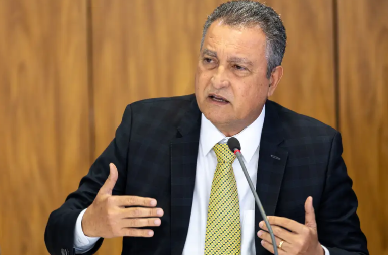 governo-envia-pec-de-corte-de-gastos-ao-congresso-nesta-segunda-(2),-diz-rui-costa