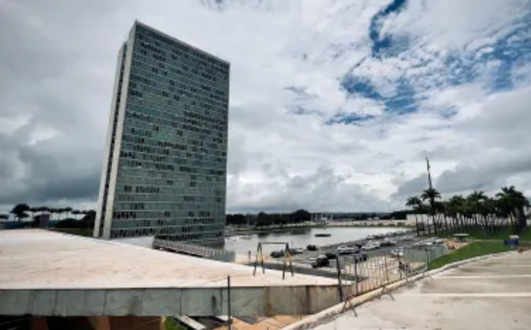 deputados-sugerem-pec-alternativa-para-controlar-crescimento-de-gastos-publicos