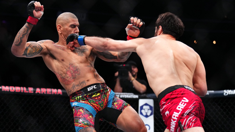 ufc:-poatan-e-derrotado-por-ankalaev-e-perde-cinturao-dos-meio-pesados