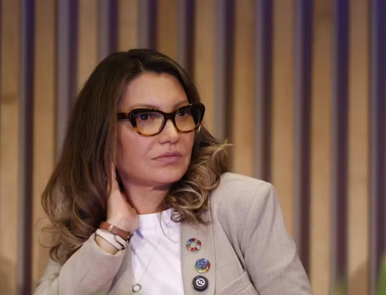 ministro-da-agu-sai-em-defesa-de-janja-apos-criticas-da-oposicao