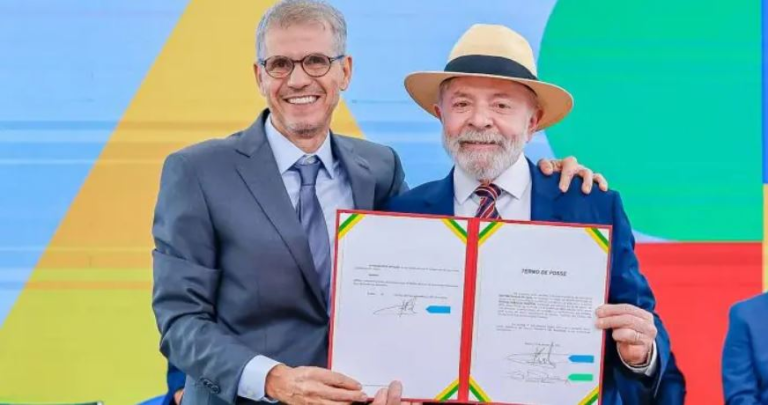 sidonio-palmeira-admite-que-a-direita-e-mais-atuante-nas-redes-no-brasil