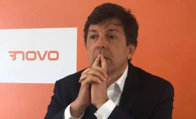 depois-de-apoiar-lula-em-2022,-joao-amoedo-chama-governo-petista-de-‘mediocre’