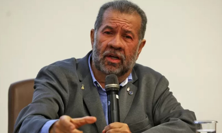 inss-ignorou-seis-alertas-e-atendeu-interesse-de-grupos-suspeitos,-diz-pf