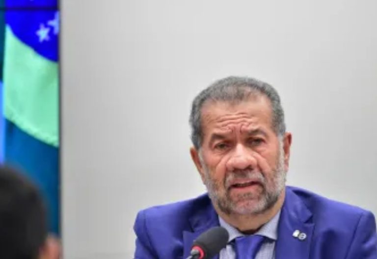 apos-demissao,-lupi-cobra-punicao-“com-rigor”-por-fraudes-no-inss