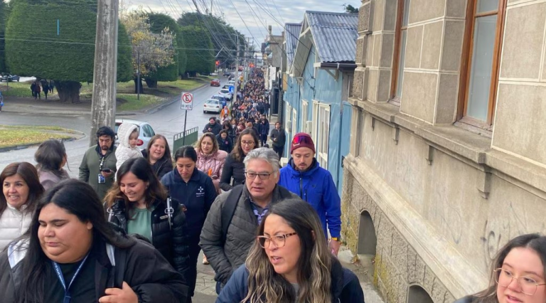 tremor-de-magnitude-7,4-atinge-argentina-e-chile-e-gera-alerta-de-tsunami;