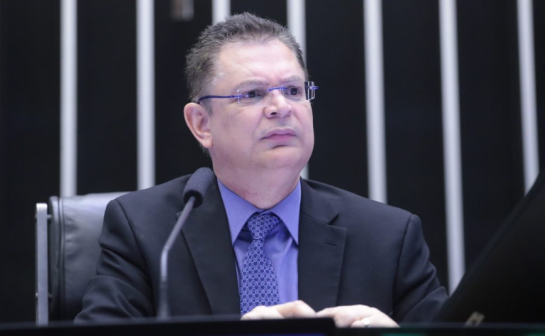 “nenhum-deputado-do-pt-assinou-cpi-do-roubo-dos-aposentados”