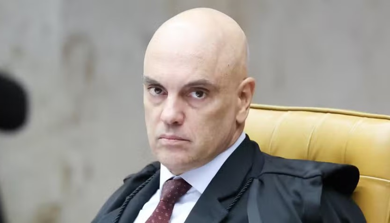 moraes-vota-para-derrubar-decisao-da-camara-e-manter-processo-contra-ramagem