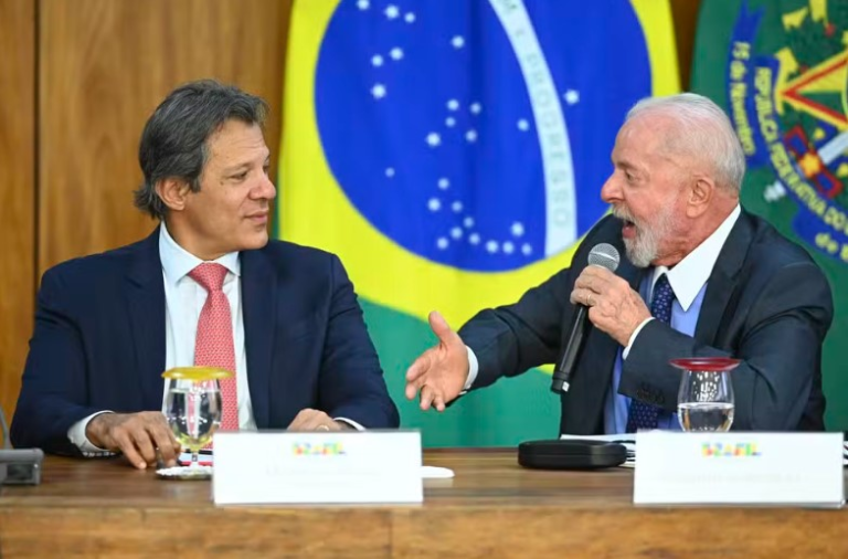 sob-lula,-arrecadacao-com-iof-supera-r$-70-bilhoes-e-bate-recorde