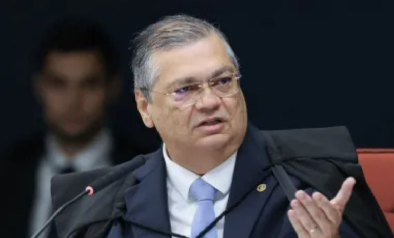 dino-comunica-tse-sobre-decisao-que-causara-troca-de-sete-deputados