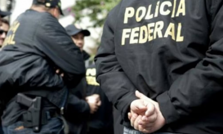 PF prende grupo que cobrava R$ 250 mil para matar ministros do STF pf-prende-grupo-que-cobrava-r$-250-mil-para-matar-ministros-do-stf