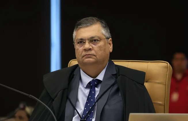 Dino dá 5 dias para ministra de Lula explicar liberação de dados sobre emendas parlamentares dino-da-5-dias-para-ministra-de-lula-explicar-liberacao-de-dados-sobre-emendas-parlamentares