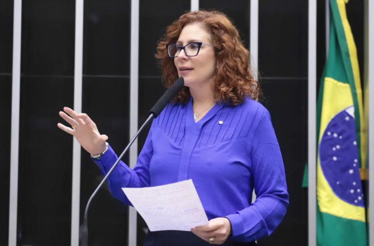 pedido-de-extradicao-de-carla-zambelli-ja-esta-na-italia