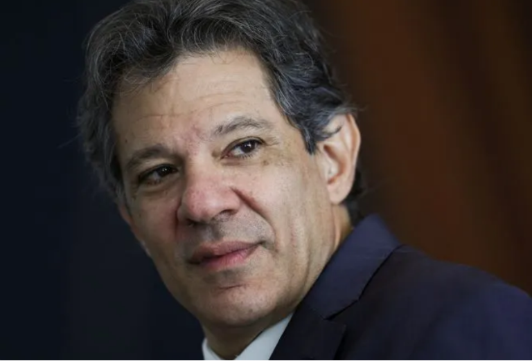 haddad-diz-ter-“proposito”-com-fiscal-e-ate-imita-lula-em-evento-reservado