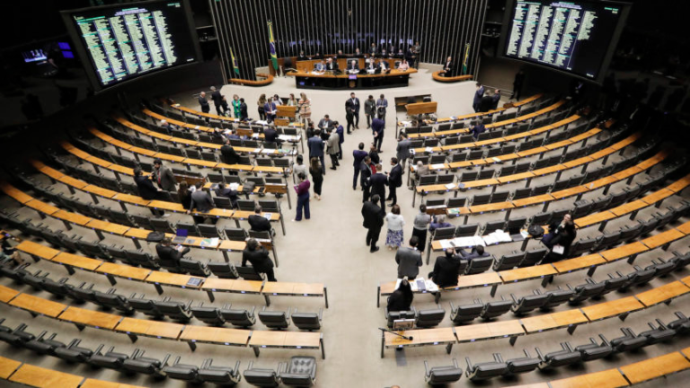 Quaest: 88% dos deputados apoiam isenção do IR até R$ 5 mil quaest:-88%-dos-deputados-apoiam-isencao-do-ir-ate-r$-5-mil