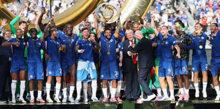 trump-diz-que-pele-foi-o-melhor-jogador-de-todos-os-tempos