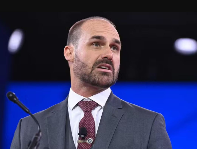 trump-nao-vai-recuar,-diz-eduardo-bolsonaro