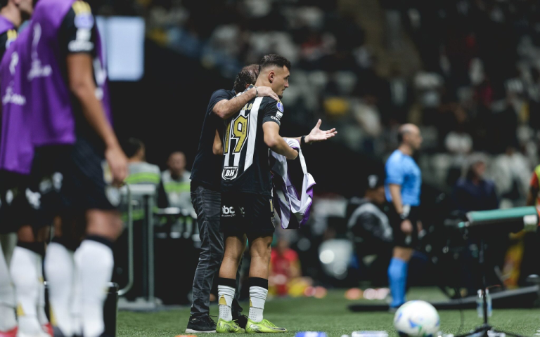 no-atletico-mg,-cuca-explica-escalacao-com-jogadores-criticados