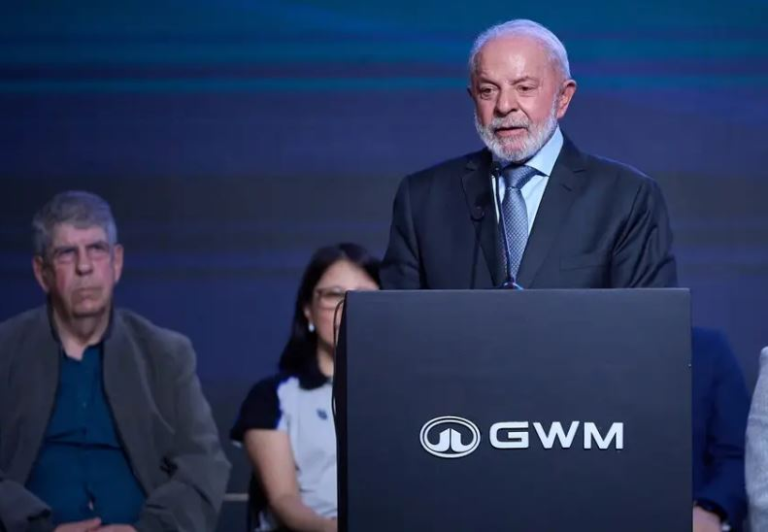 lula-diz-que-brasil-esta-vivendo-com-uma-‘turbulencia-desnecessaria’-de-trump