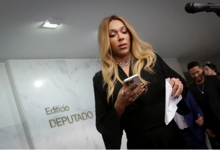 erika-hilton-quer-garantir-inss-a-pais-e-maes-de-santo