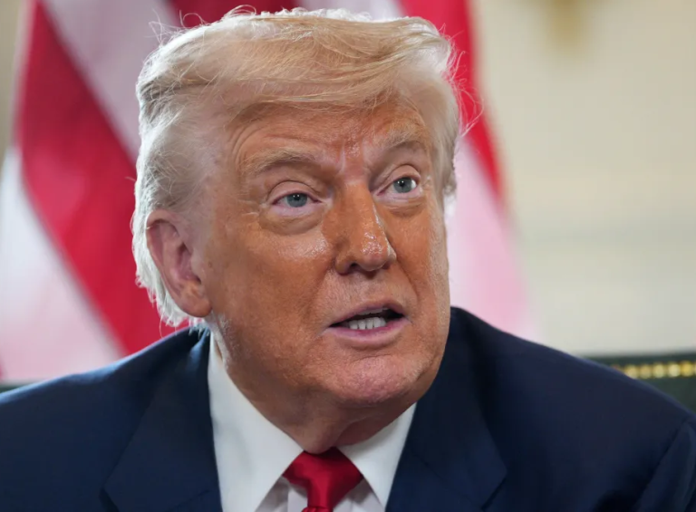 trump-aumenta-tarifas-sobre-importacoes-da-india-para-50%