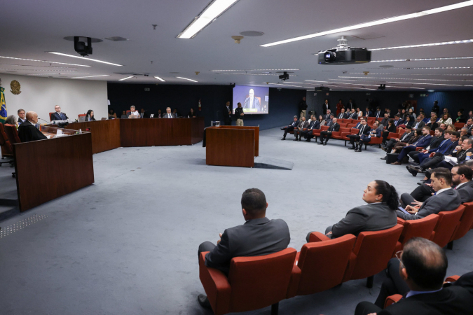 STF entra no segundo dia de julgamento de Bolsonaro e mais sete réus pelo suposto plano de golpe stf-entra-no-segundo-dia-de-julgamento-de-bolsonaro-e-mais-sete-reus-pelo-suposto-plano-de-golpe