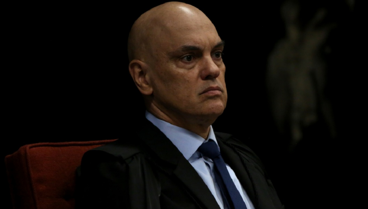 Moraes rebate denúncia de ex-assessor que o acusou de adulterar documentos moraes-rebate-denuncia-de-ex-assessor-que-o-acusou-de-adulterar-documentos