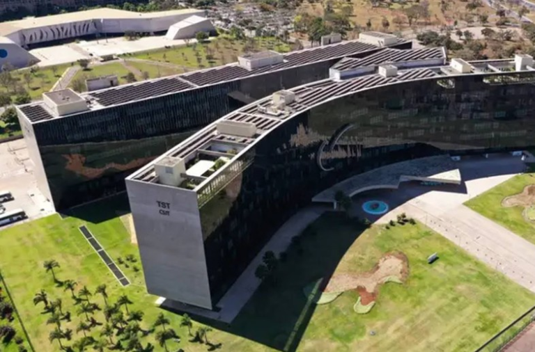 TST tem contrato de R$ 8,6 milhões para “faz-tudo VIP” de ministros tst-tem-contrato-de-r$-8,6-milhoes-para-“faz-tudo-vip”-de-ministros