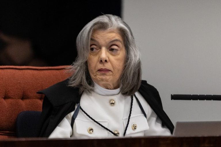 video:-com-carmen-lucia,-stf-tem-maioria-para-condenar-bolsonaro-por-organizacao-criminosa
