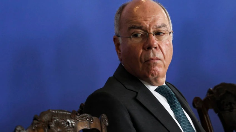 nao-ha-como-negociar-sentenca-de-bolsonaro,-diz-mauro-vieira