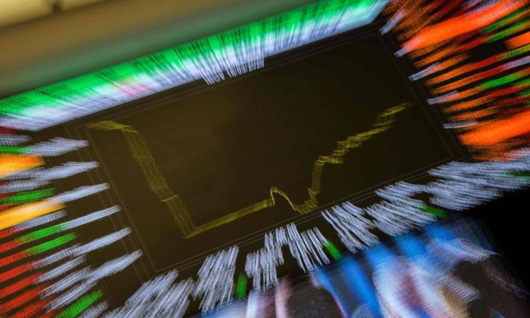 brasileiros-perderam-r$-9,9-bilhoes-com-day-trade-na-pandemia,-diz-estudo