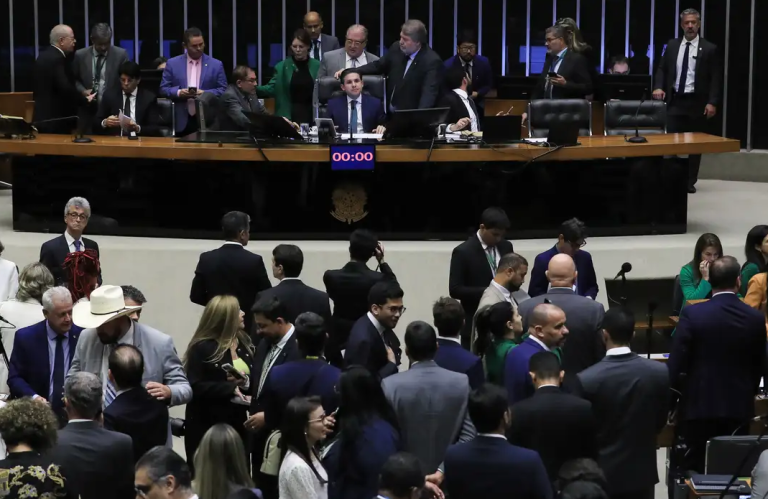 governo-estuda-novas-acoes-para-compensar-derrota-na-camara-sobre-impostos