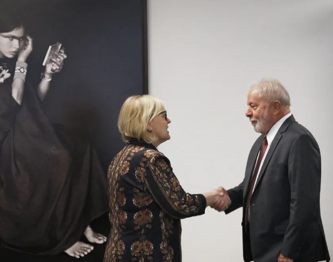 Movimentos sociais cobram indicação de mulher para o STF após aposentadoria antecipada de Barroso movimentos-sociais-cobram-indicacao-de-mulher-para-o-stf-apos-aposentadoria-antecipada-de-barroso
