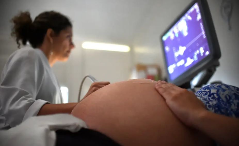 Comissão de Direitos Humanos do Senado aprova Projeto de Lei que proíbe aborto após a 22ª semana de gestação comissao-de-direitos-humanos-do-senado-aprova-projeto-de-lei-que-proibe-aborto-apos-a-22a-semana-de-gestacao