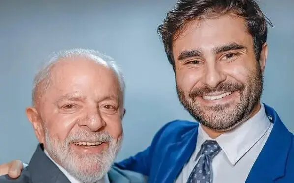 MERMÃO: “Quem acabou com a guerra em Gaza chama-se Lula!”, diz sobrinho de Dilma mermao:-“quem-acabou-com-a-guerra-em-gaza-chama-se-lula!”,-diz-sobrinho-de-dilma