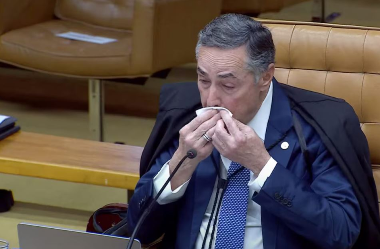 stf-forma-maioria-e-derruba-liminar-de-barroso-que-autorizava-enfermeiros-a-atuar-em-aborto-legal