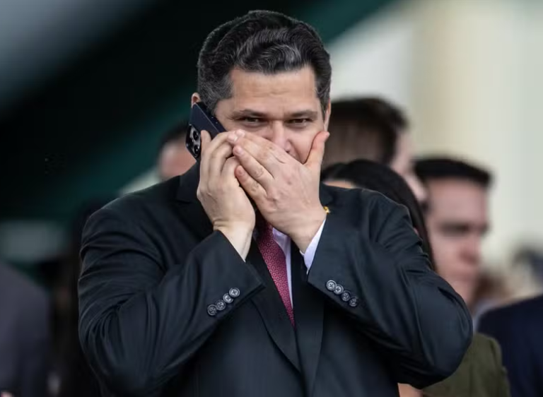 alcolumbre-indica-que-nao-aceitaria-cargos-nos-correios-em-troca-de-pacheco-no-stf-e-aguarda-contato-de-lula