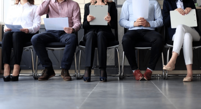 Mercado de trabalho brasileiro enfrenta cenário preocupante, aponta estudo da FGV mercado-de-trabalho-brasileiro-enfrenta-cenario-preocupante,-aponta-estudo-da-fgv