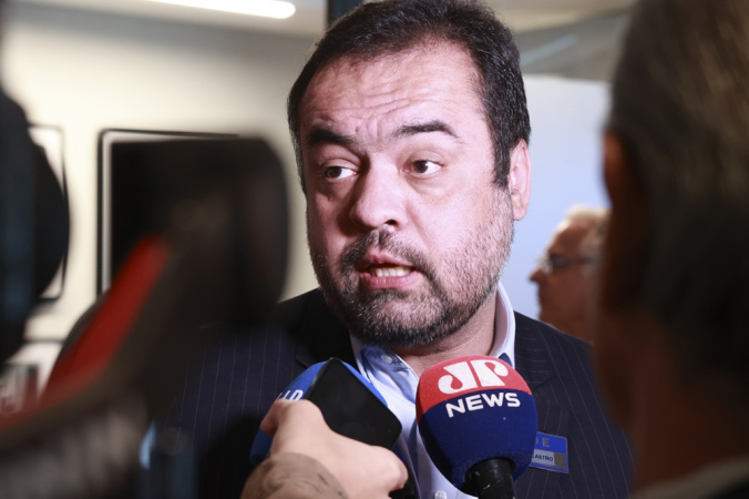 Governadores de direita se reúnem para apoiar Cláudio Castro no combate ao crime organizado governadores-de-direita-se-reunem-para-apoiar-claudio-castro-no-combate-ao-crime-organizado