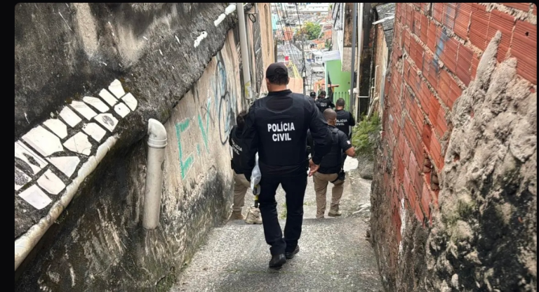 Polícia faz operação contra o Comando Vermelho na Bahia e no Ceará policia-faz-operacao-contra-o-comando-vermelho-na-bahia-e-no-ceara