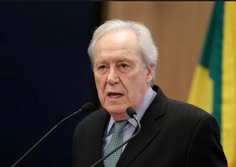 lewandowski-alega-conflito-de-agenda-para-faltar-a-audiencia-na-camara