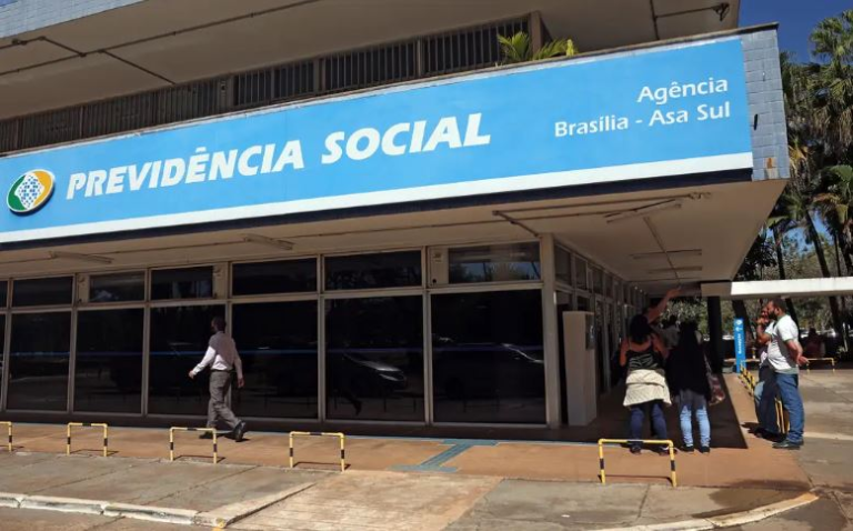 Gastos com bônus de produtividade para servidores do INSS batem recorde e chegam a R$ 161 milhões gastos-com-bonus-de-produtividade-para-servidores-do-inss-batem-recorde-e-chegam-a-r$-161-milhoes