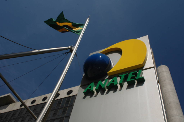 Governo Lula limita papel da Anatel na internet e acirra disputa sobre fiscalização de big techs e IA governo-lula-limita-papel-da-anatel-na-internet-e-acirra-disputa-sobre-fiscalizacao-de-big-techs-e-ia