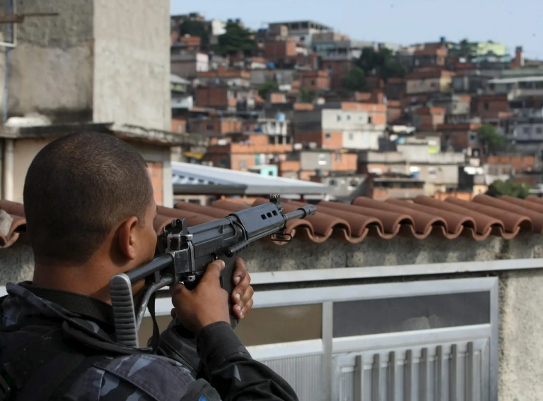 Brasil sobe em ranking de crime organizado e entra no grupo de maior risco global brasil-sobe-em-ranking-de-crime-organizado-e-entra-no-grupo-de-maior-risco-global