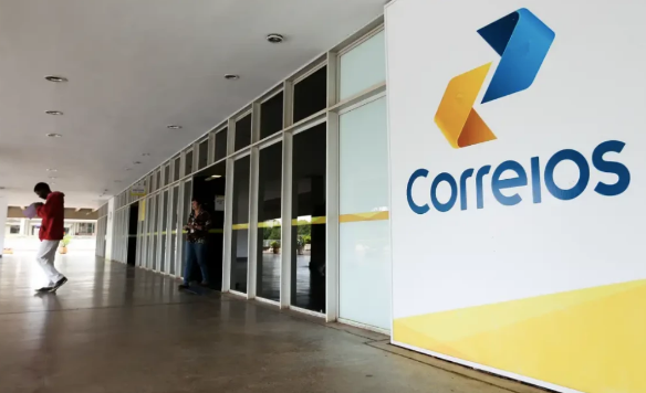 Correios cancelam leilão de R$ 280 milhões após receber cheque sem fundo de ONG de pai de santo correios-cancelam-leilao-de-r$-280-milhoes-apos-receber-cheque-sem-fundo-de-ong-de-pai-de-santo