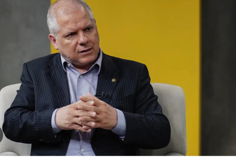 Ex-presidente do INSS no governo Lula é preso em operação da PF ex-presidente-do-inss-no-governo-lula-e-preso-em-operacao-da-pf
