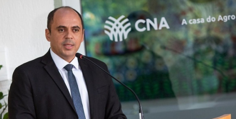 Secretário da Agricultura é acusado de receber R$ 1 milhão em propina do esquema no INSS secretario-da-agricultura-e-acusado-de-receber-r$-1-milhao-em-propina-do-esquema-no-inss