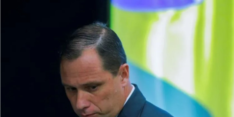 Moraes dá 5 dias para PGR se manifestar sobre extinção de pena para Mauro Cid moraes-da-5-dias-para-pgr-se-manifestar-sobre-extincao-de-pena-para-mauro-cid