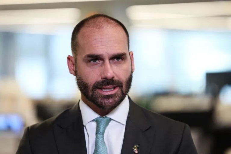 moraes-vota-para-aceitar-denuncia-contra-eduardo-e-tornar-deputado-reu